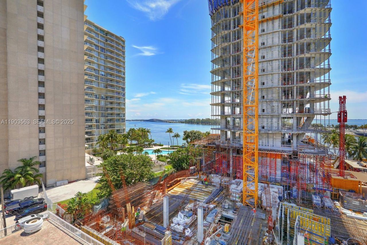 145 SE 25th Rd, Unit 702, Miami, FL 33129 Photo