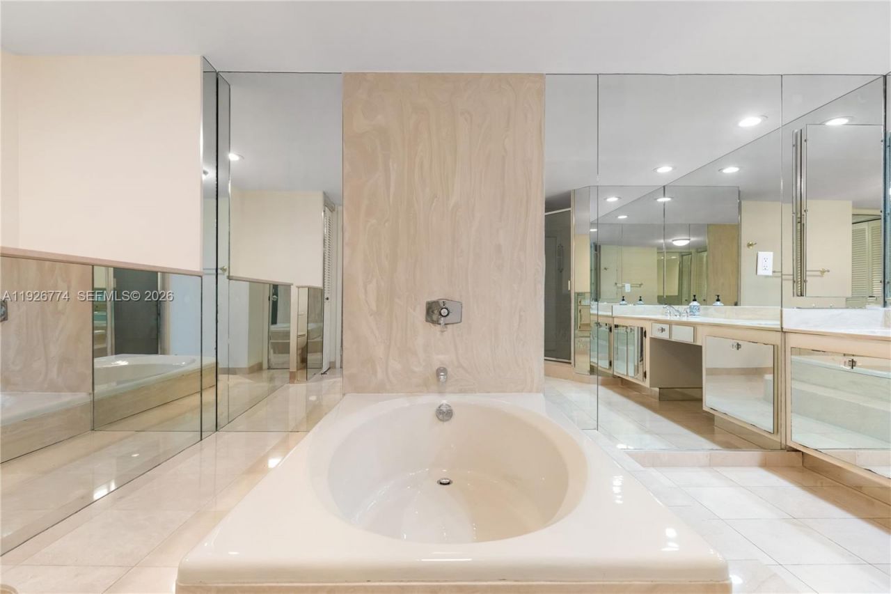 2751 S Ocean Dr, Unit 208S, Hollywood, FL 33019 Photo