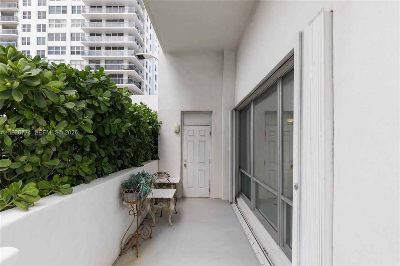 2751 S Ocean Dr, Unit 208S, Hollywood, FL 33019 Photo