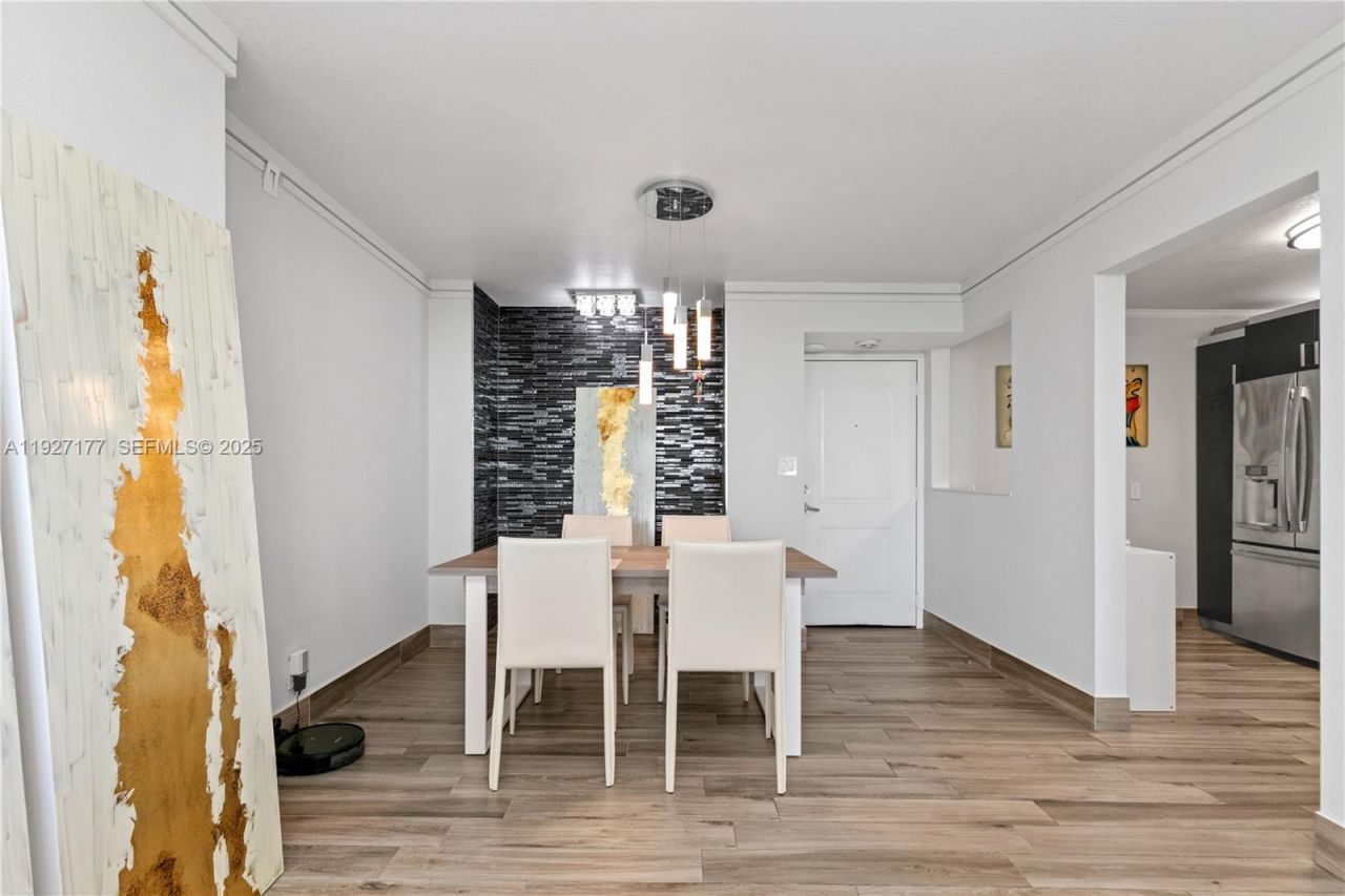 100 Bayview Dr, Unit 625, Sunny Isles Beach, FL 33160 Photo