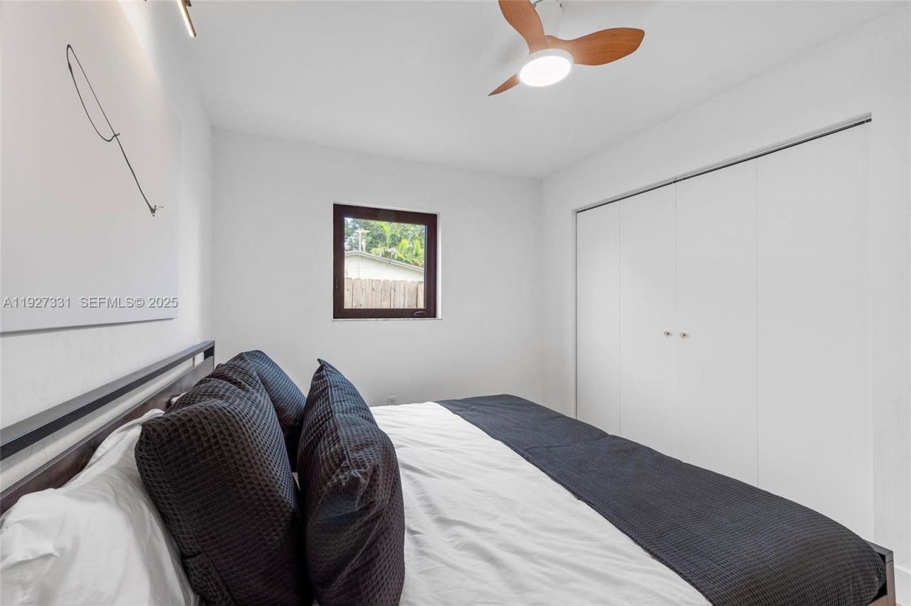 9915 SW 212th St, Cutler Bay, FL 33189 Photo