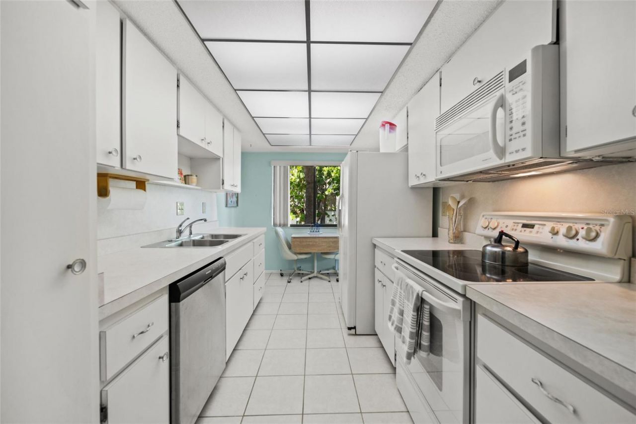 1555 Tarpon Center Drive, Unit 156, Venice, FL 34285 Photo