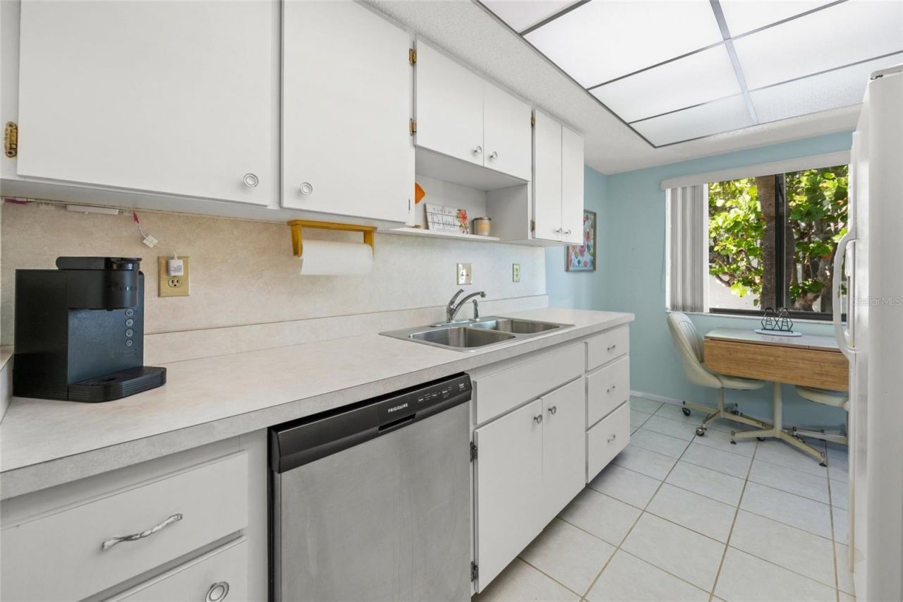 1555 Tarpon Center Drive, Unit 156, Venice, FL 34285 Photo