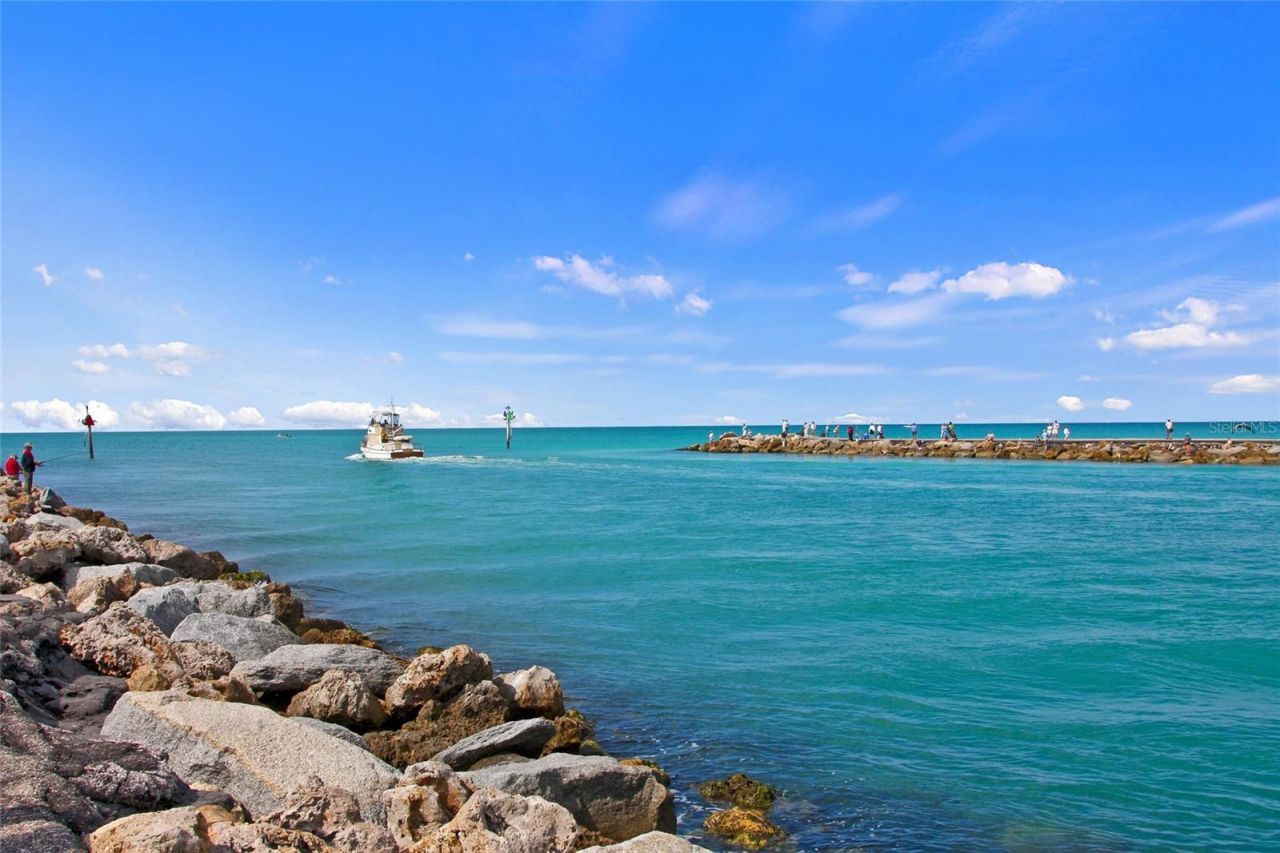 1555 Tarpon Center Drive, Unit 156, Venice, FL 34285 Photo