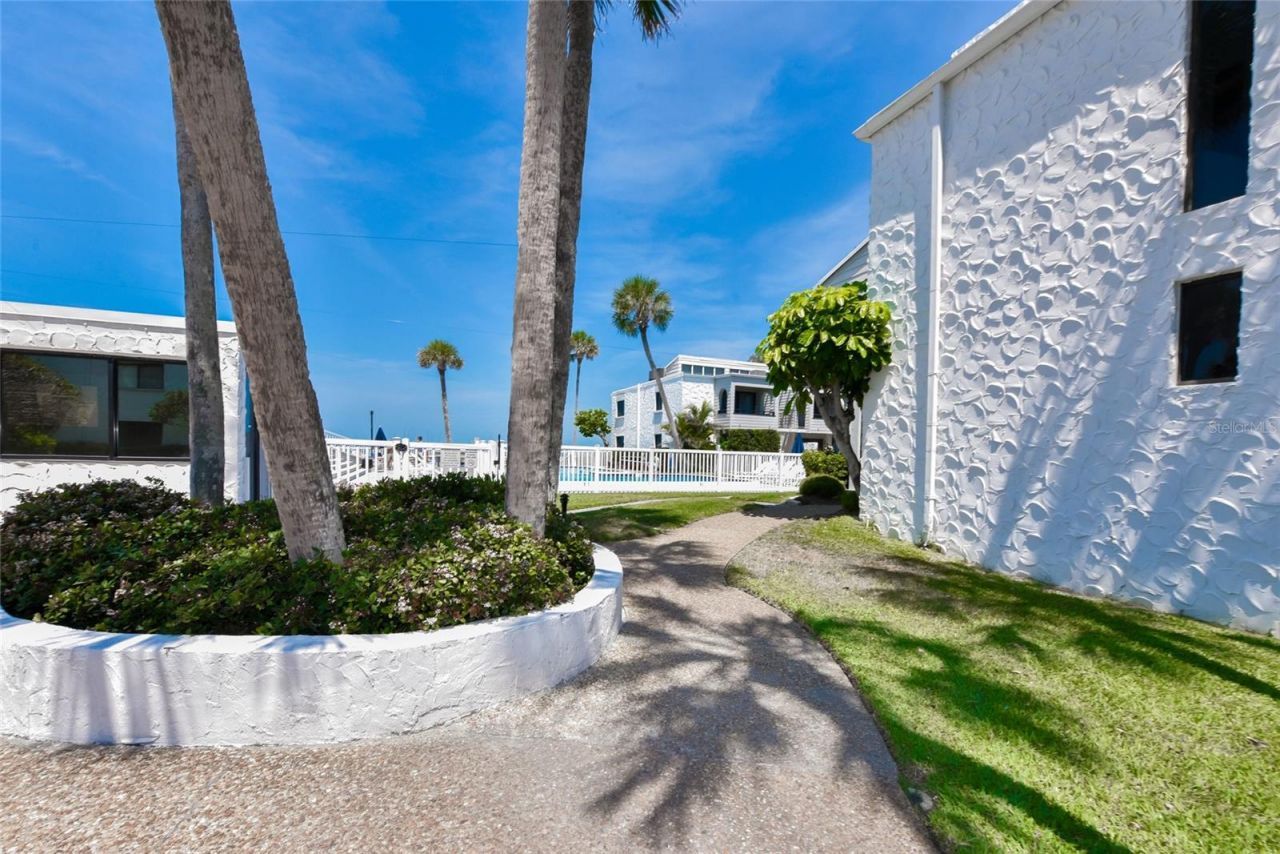 1555 Tarpon Center Drive, Unit 156, Venice, FL 34285 Photo
