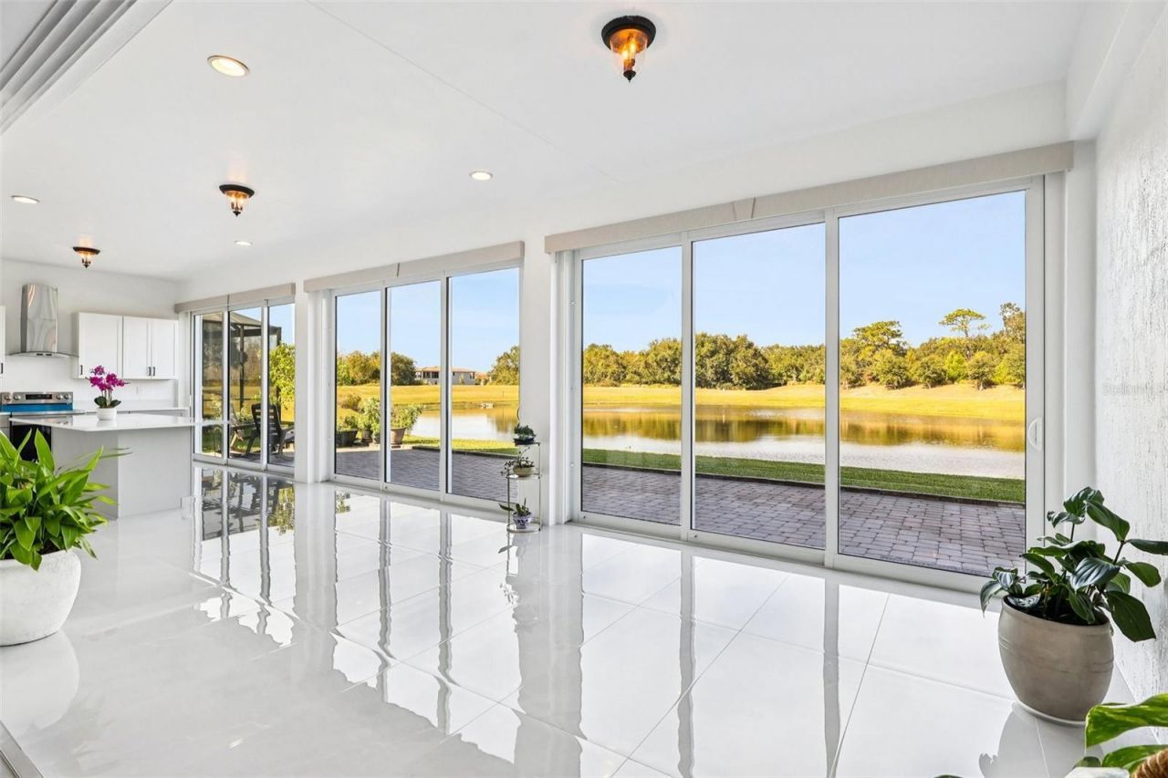 13265 Bromborough Drive, Orlando, FL 32832 Photo