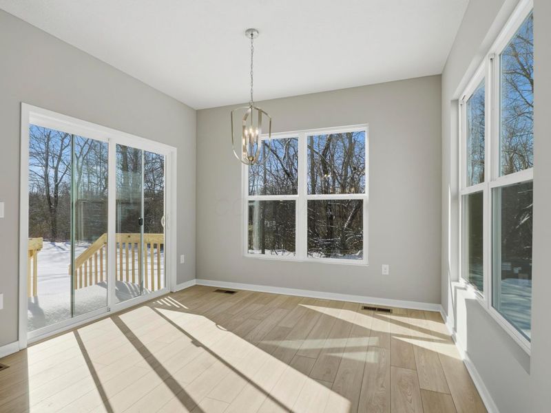 277 Olympic Loop, Commercial Point, OH 43116 Photo 12