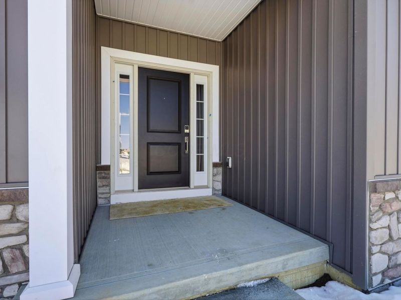 277 Olympic Loop, Commercial Point, OH 43116 Photo 2