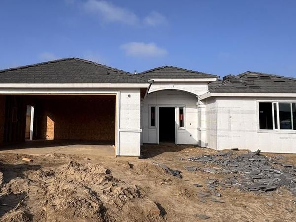 707 Sammy Way, Shafter, CA 93263