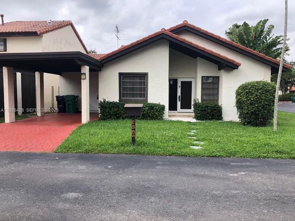 9044 SW 112 CT, Miami, FL 33176