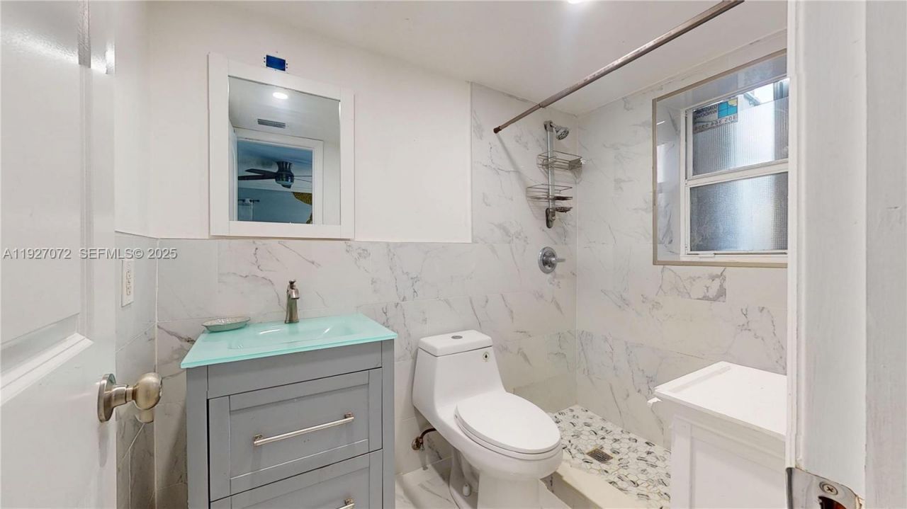 6195 W 18th Ave, Unit G101, Hialeah, FL 33012 Photo