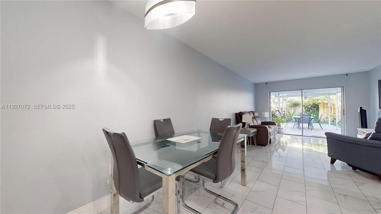 6195 W 18th Ave, Unit G101, Hialeah, FL 33012 Photo