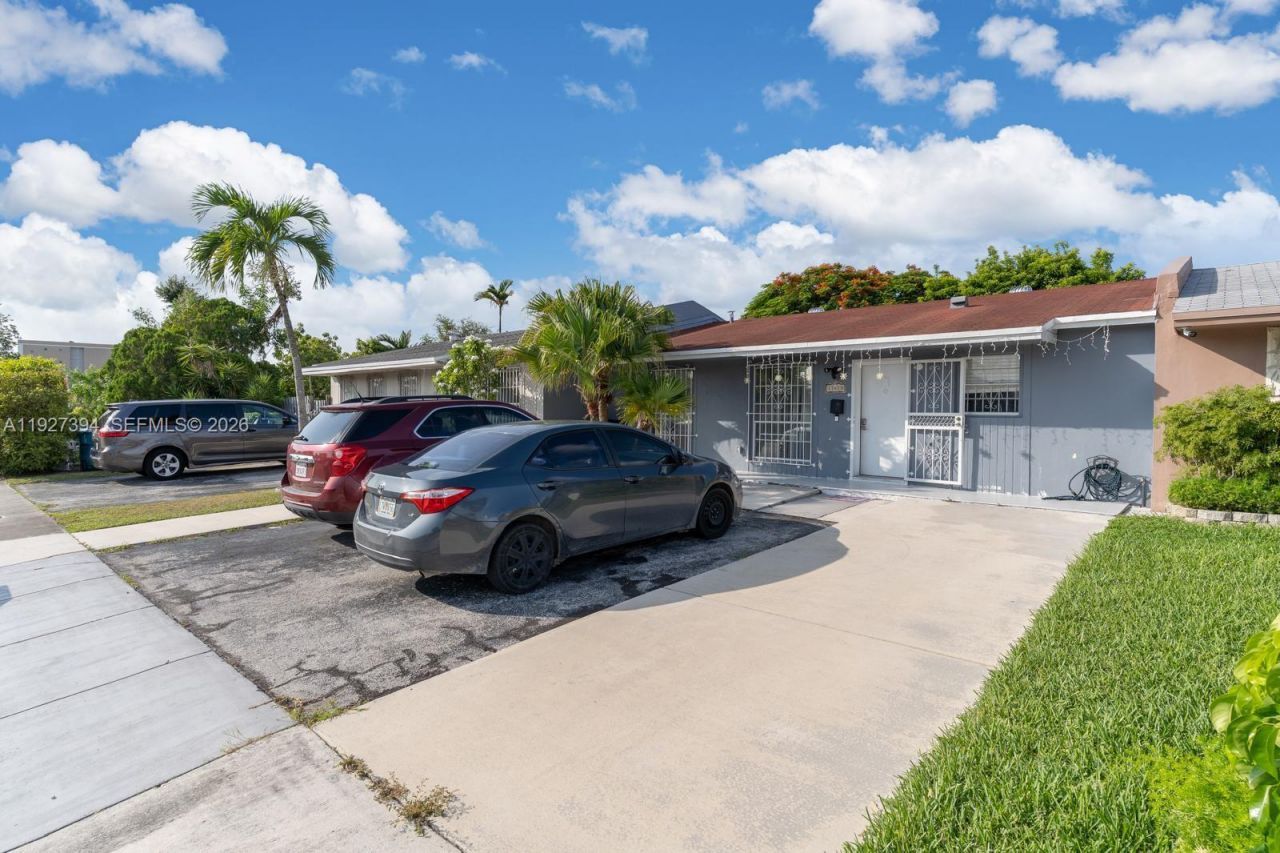 11413 SW 148th St, Miami, FL 33176 Photo