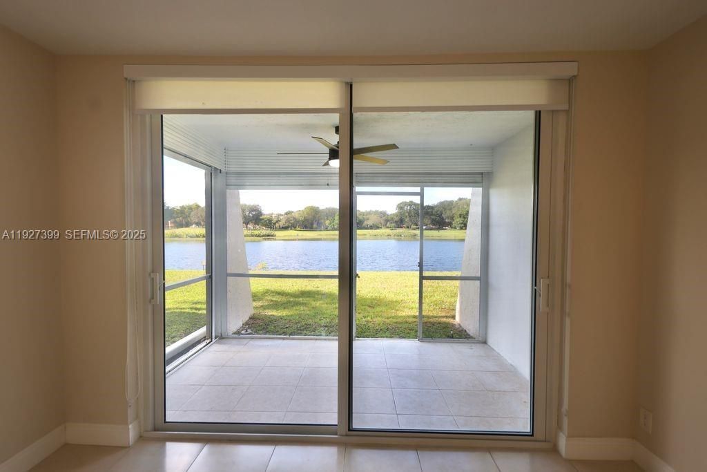 9450 Poinciana Pl, Unit 106, Davie, FL 33324 Photo