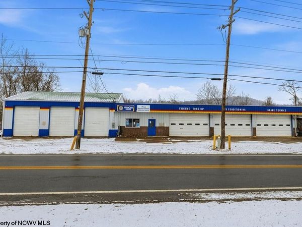 109 Lodgeville, Bridgeport, WV 26330