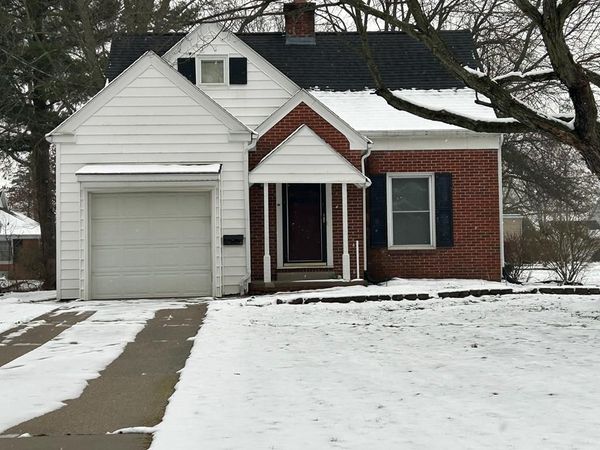 14 Maxwell, Shelby, OH 44875