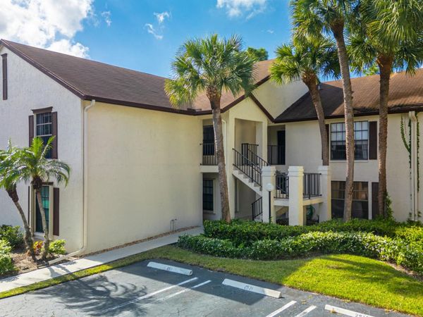 3233 Perimeter Drive, Unit 2511, Greenacres, FL 33467