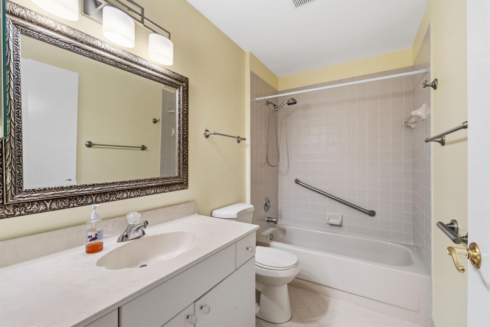 3233 Perimeter Drive, Unit 2511, Greenacres, FL 33467 Photo