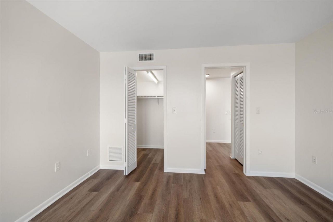 5200 Brittany Drive S, Unit 1503, Saint Petersburg, FL 33715 Photo