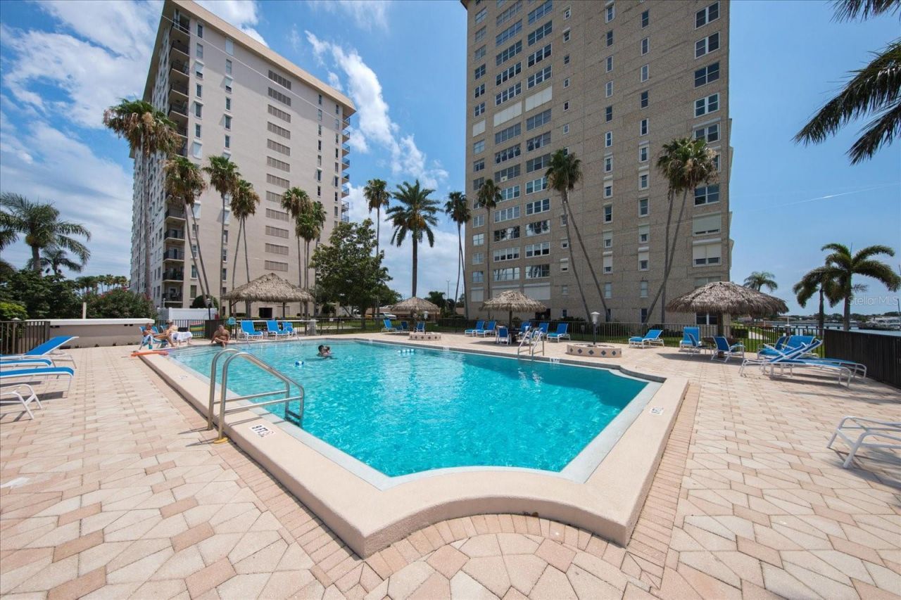 5200 Brittany Drive S, Unit 1503, Saint Petersburg, FL 33715 Photo