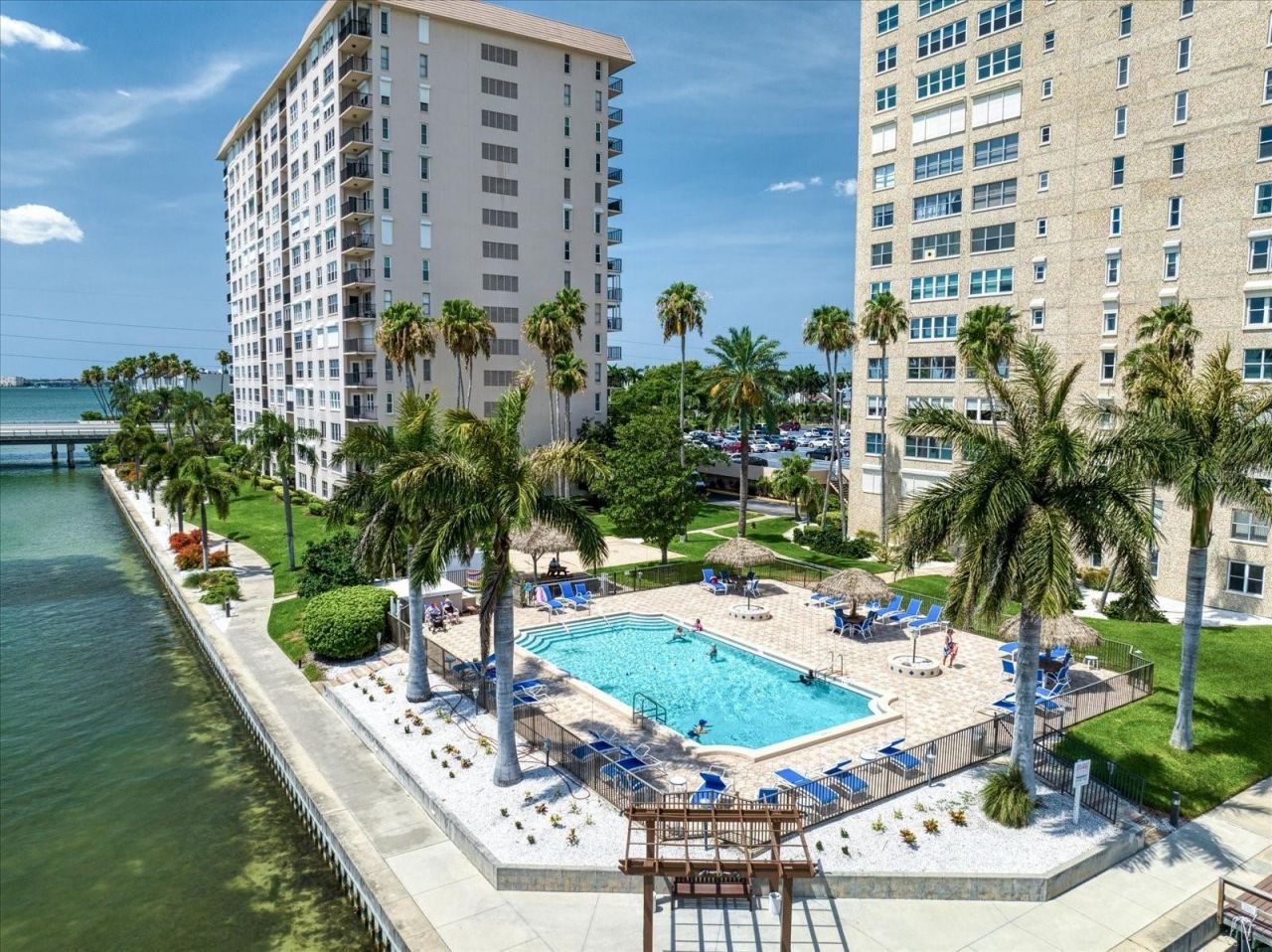 5200 Brittany Drive S, Unit 1503, Saint Petersburg, FL 33715 Photo