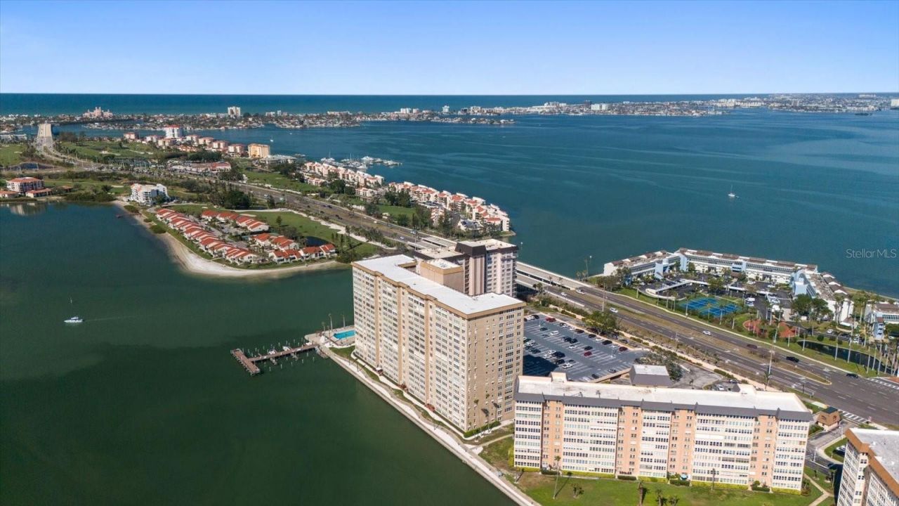 5200 Brittany Drive S, Unit 1503, Saint Petersburg, FL 33715 Photo