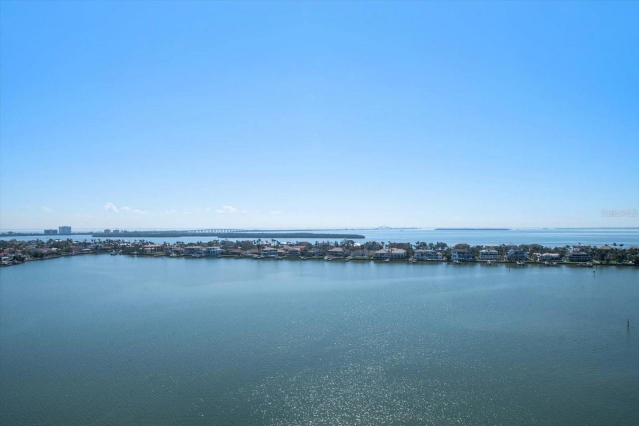 5200 Brittany Drive S, Unit 1503, Saint Petersburg, FL 33715 Photo