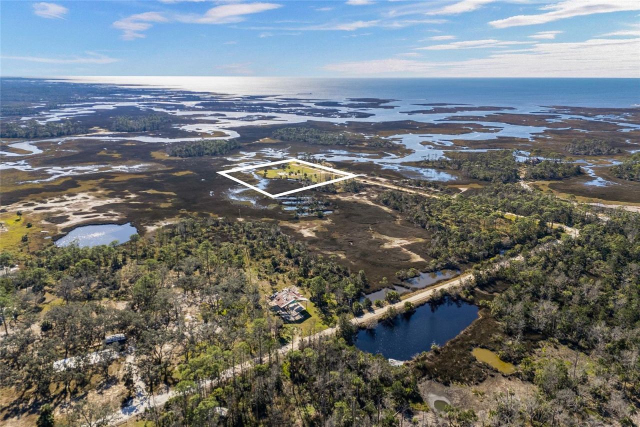 125 SW 284, Steinhatchee, FL 32359 Photo