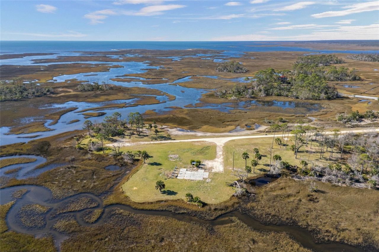 125 SW 284, Steinhatchee, FL 32359 Photo