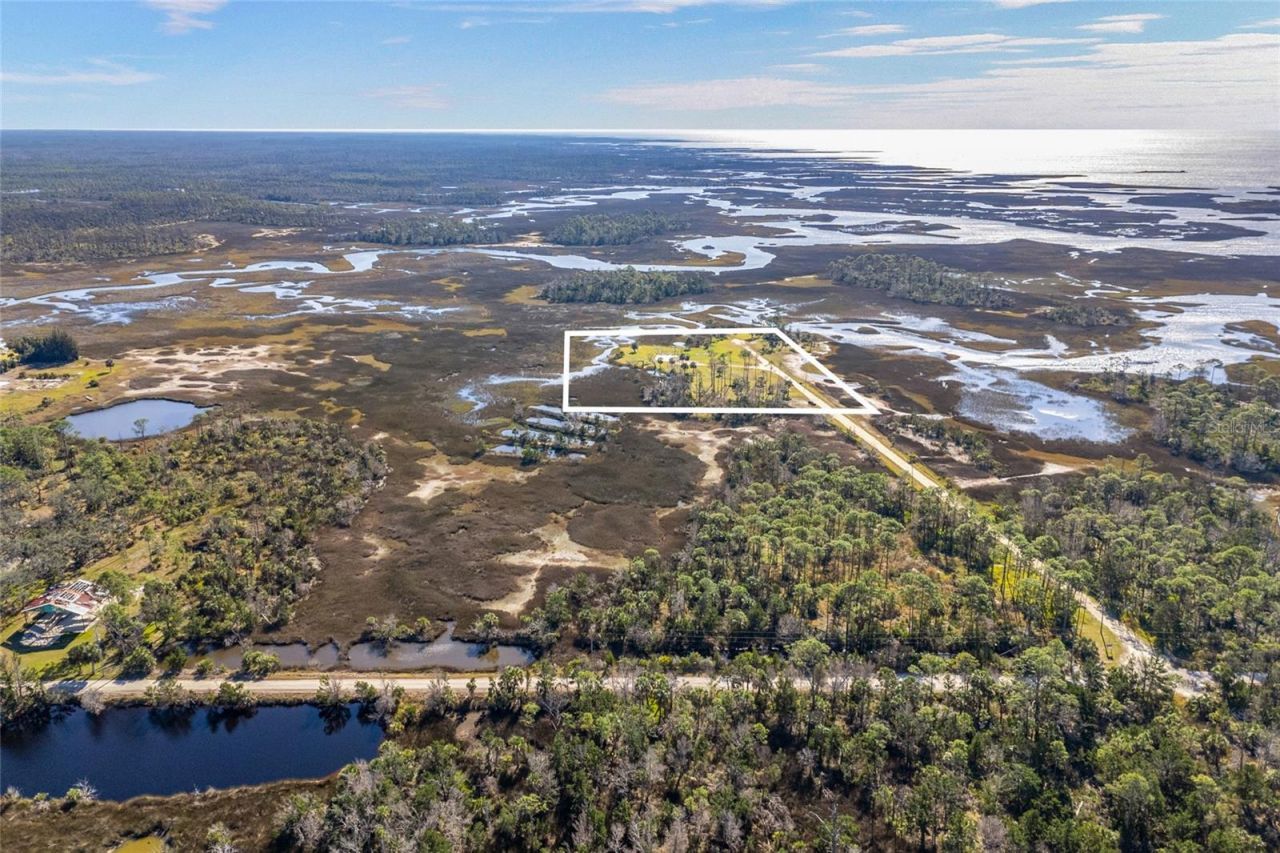 125 SW 284, Steinhatchee, FL 32359 Photo