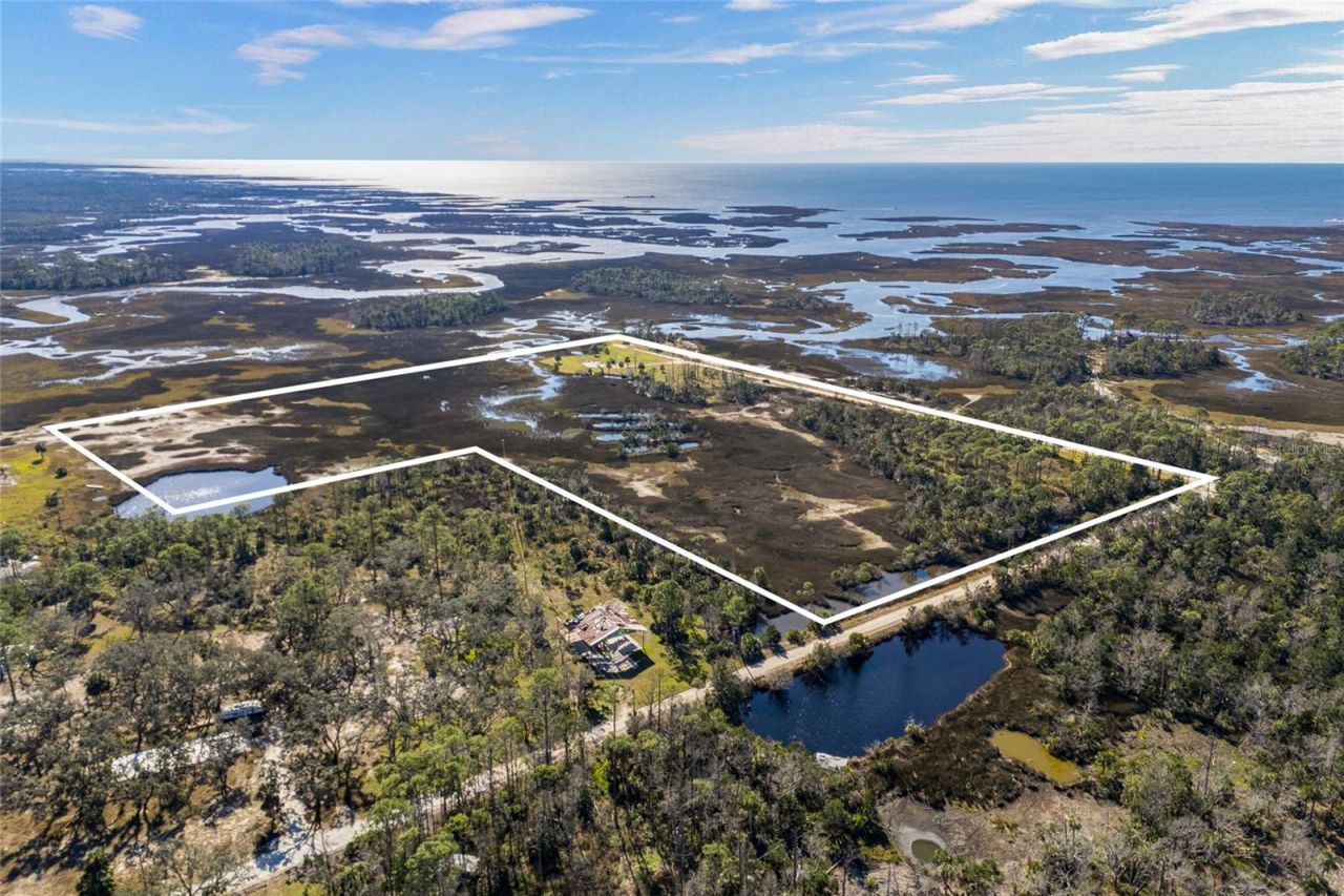 125 SW 284, Steinhatchee, FL 32359 Photo