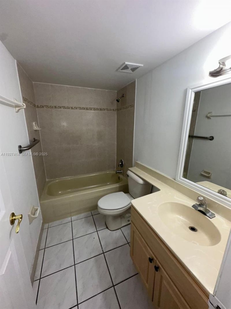 5665 W 20 Av, Unit 308, Hialeah, FL 33012 Photo
