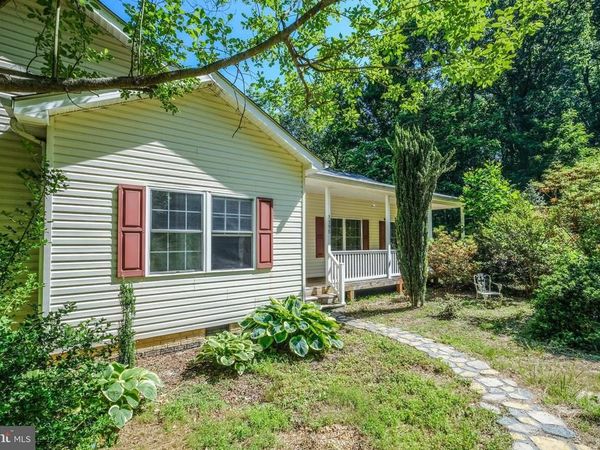 1195 SHANGRI LA ROAD, BENTONVILLE, VA 22610