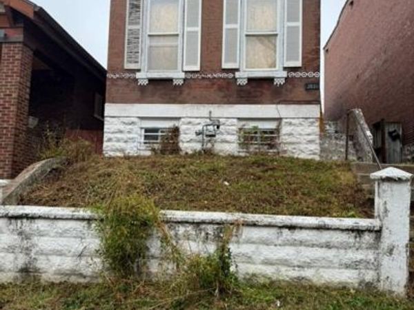 2823 Osceola Street, St Louis, MO 63111