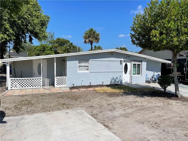 27790 Imperial PKWY, BONITA SPRINGS, FL 34135