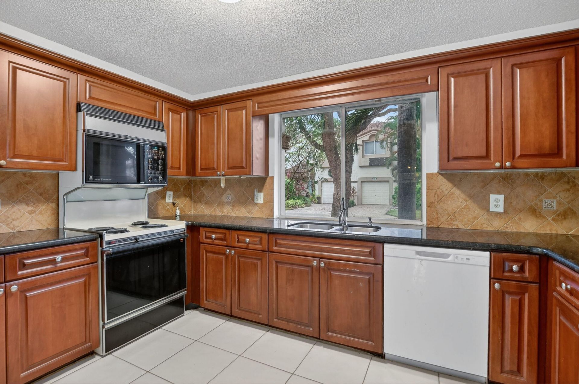 6780 Via Regina, Boca Raton, FL 33433 Photo