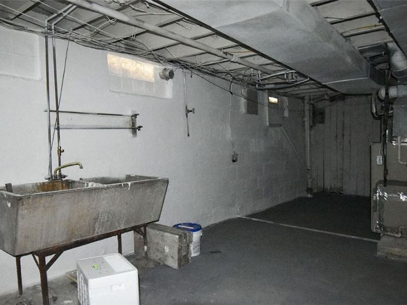 782 Frederick Boulevard, Akron, OH 44320 Photo 18