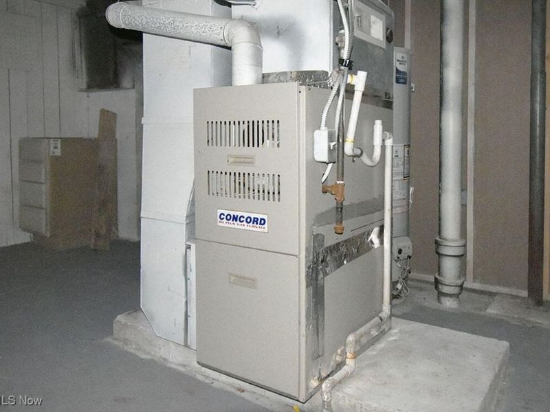 782 Frederick Boulevard, Akron, OH 44320 Photo 19