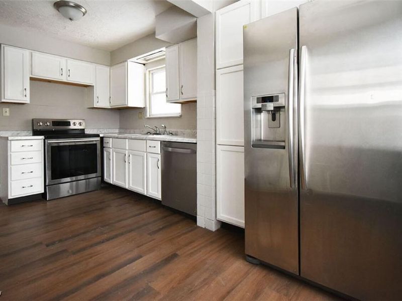 782 Frederick Boulevard, Akron, OH 44320 Photo 2