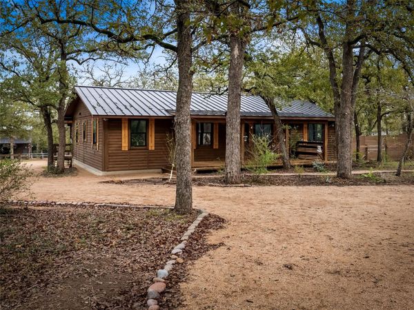 127 Marina RD, Smithville, TX 78957