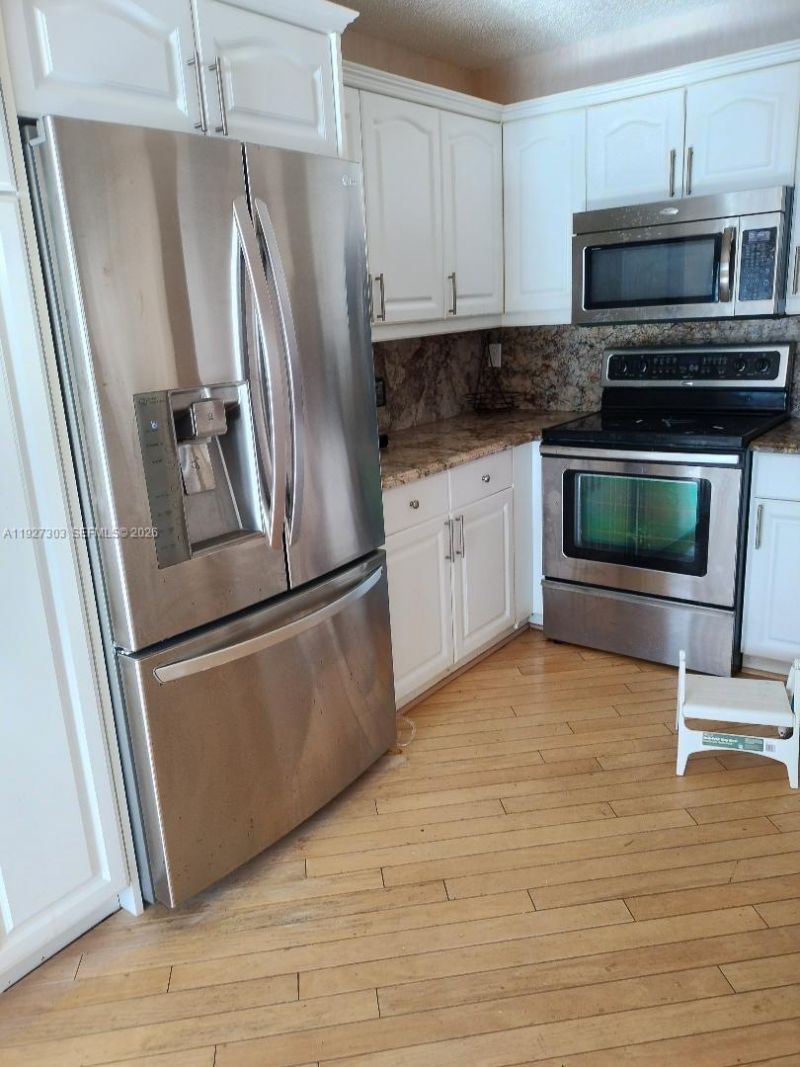 7557 Granville Dr, Unit 305, Tamarac, FL 33321 Photo