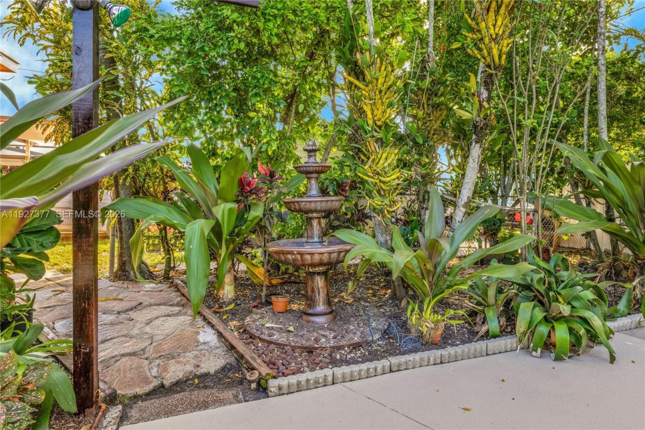 4110 W 7th Ln, Hialeah, FL 33012 Photo