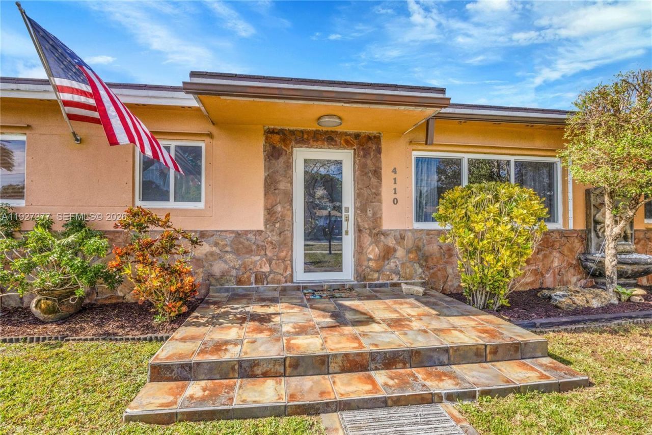 4110 W 7th Ln, Hialeah, FL 33012 Photo