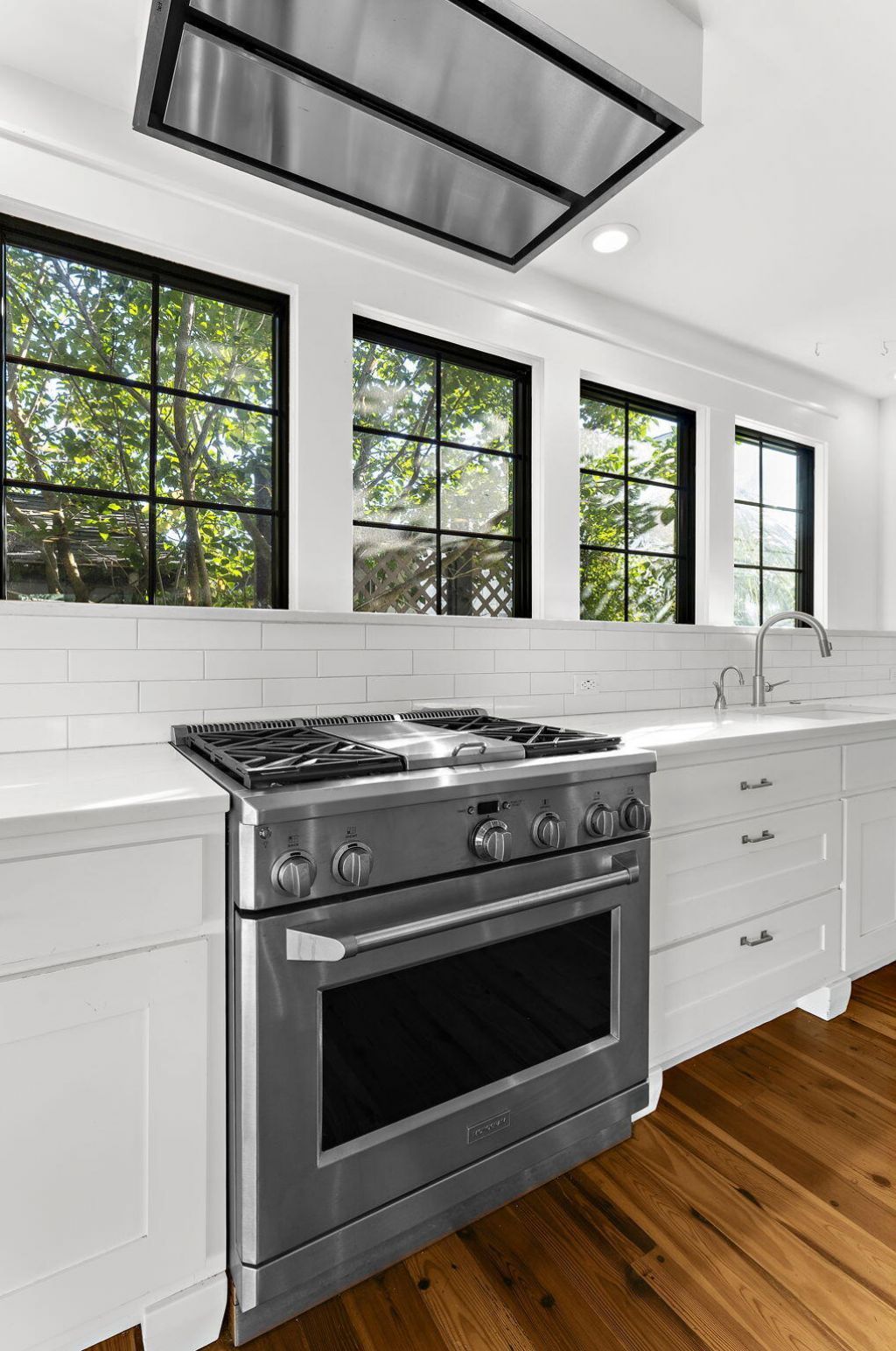 208 Gordon Street Photo 26