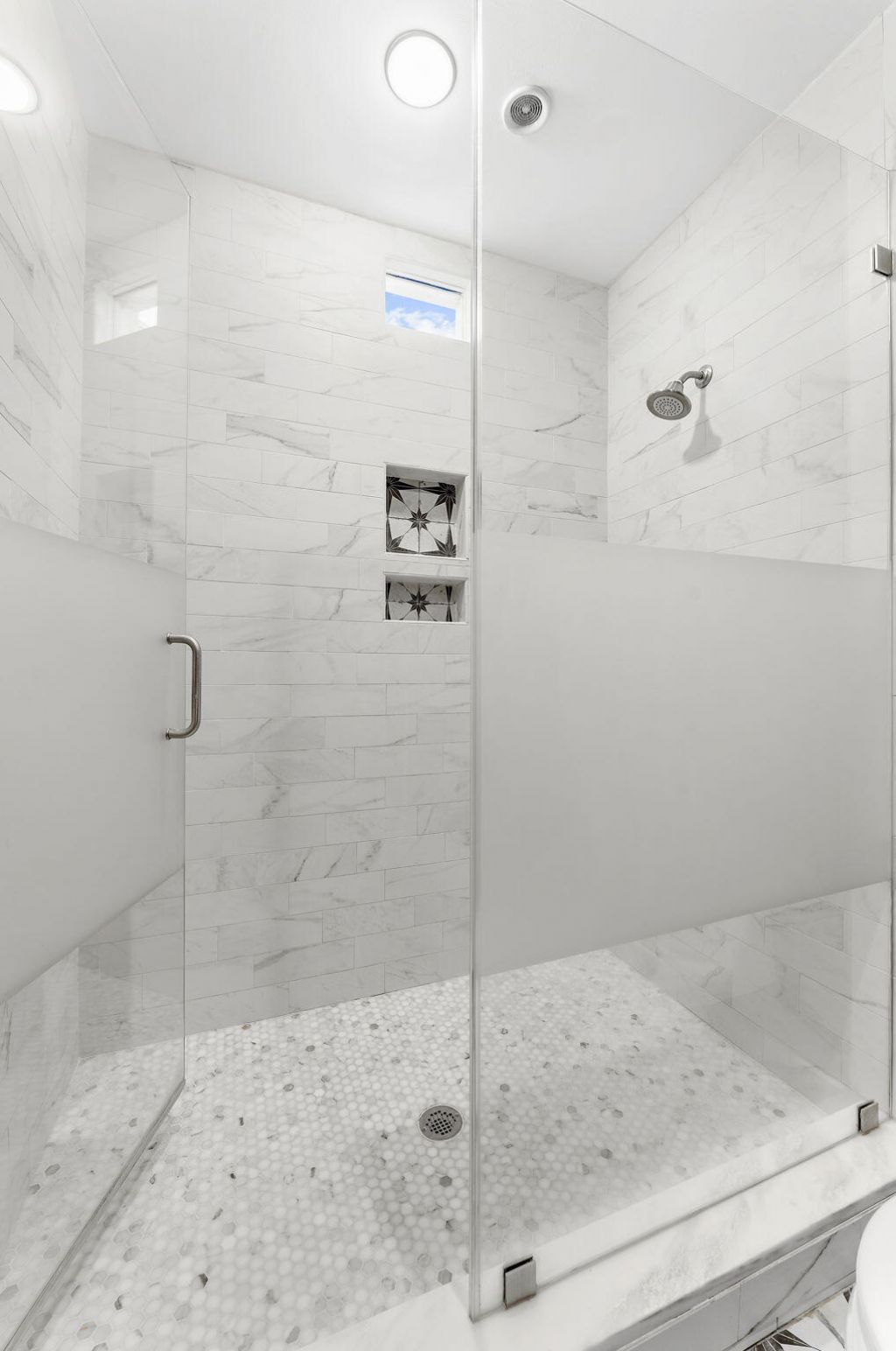 208 Gordon Street Photo 38