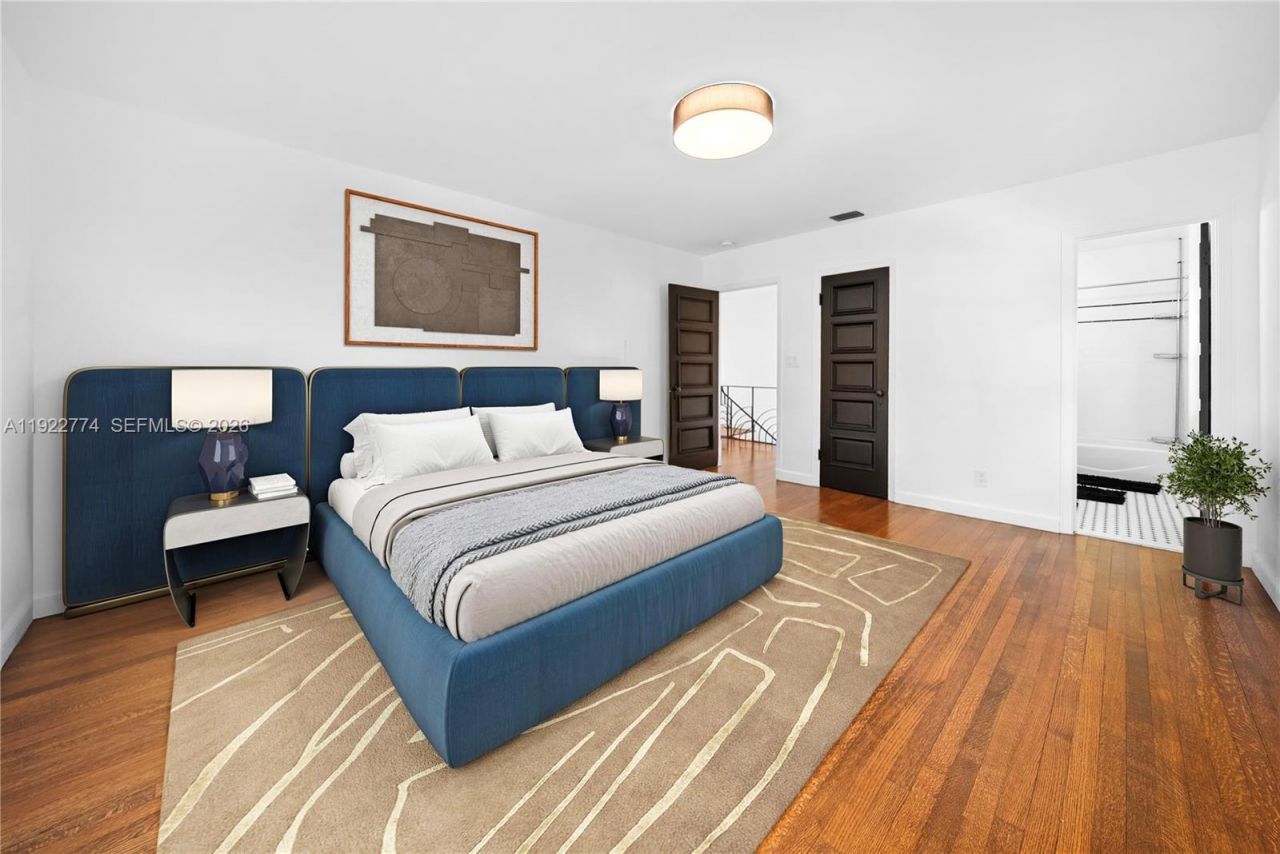 5181 La Gorce Dr, Miami Beach, FL 33140 Photo