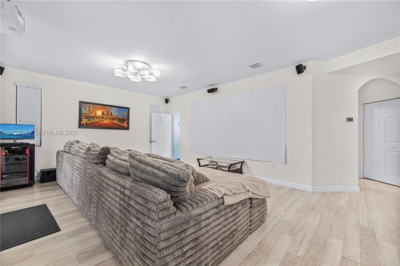 3461 SE 1st St, Homestead, FL 33033 Photo