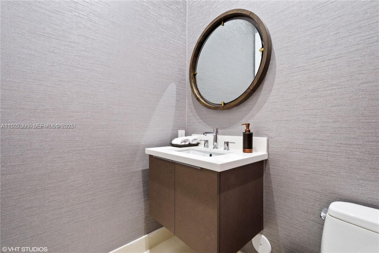 5883 W Brookfield Cir W, Hollywood, FL 33312 Photo