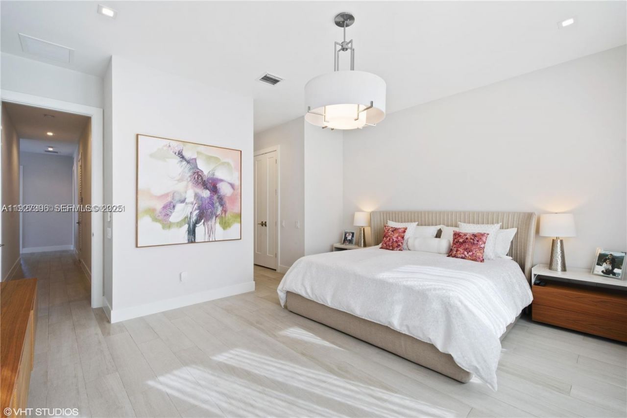 5883 W Brookfield Cir W, Hollywood, FL 33312 Photo