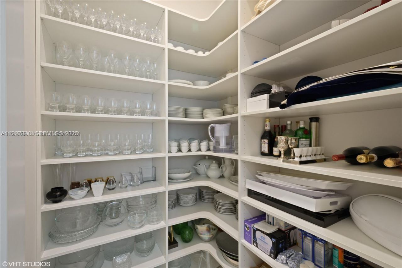 5883 W Brookfield Cir W, Hollywood, FL 33312 Photo